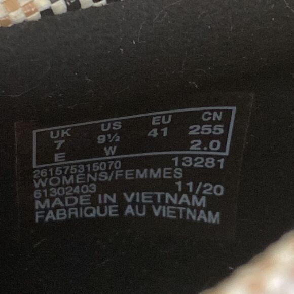 NWOT Clarks Linvale Jerica Pumps 9.5W - Picture 14 of 14